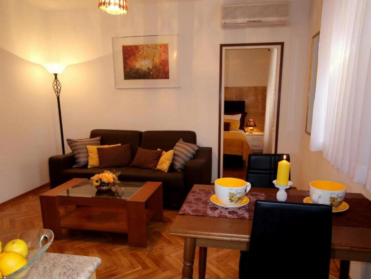 Villa Renipol Adults Only 수티반 외부 사진