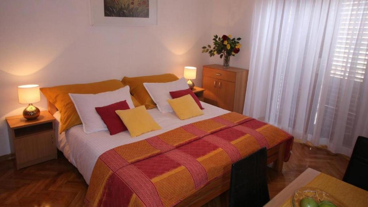 Villa Renipol Adults Only 수티반 외부 사진