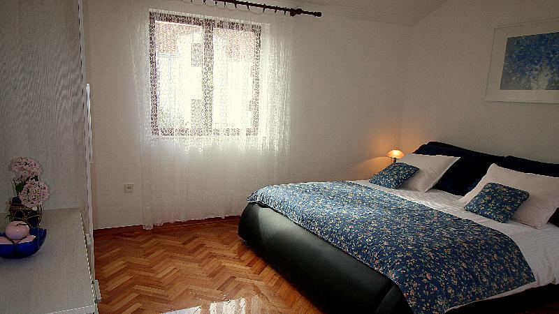 Villa Renipol Adults Only 수티반 외부 사진